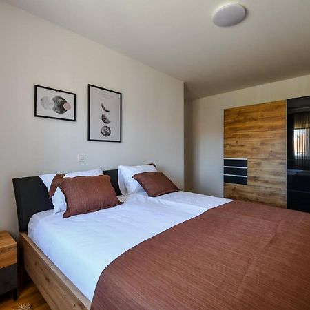 Spacious Apartment Nero With Free Parking Задар Экстерьер фото