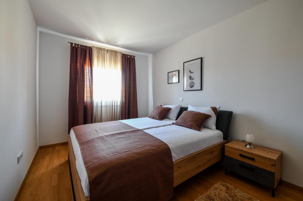 Spacious Apartment Nero With Free Parking Задар Экстерьер фото