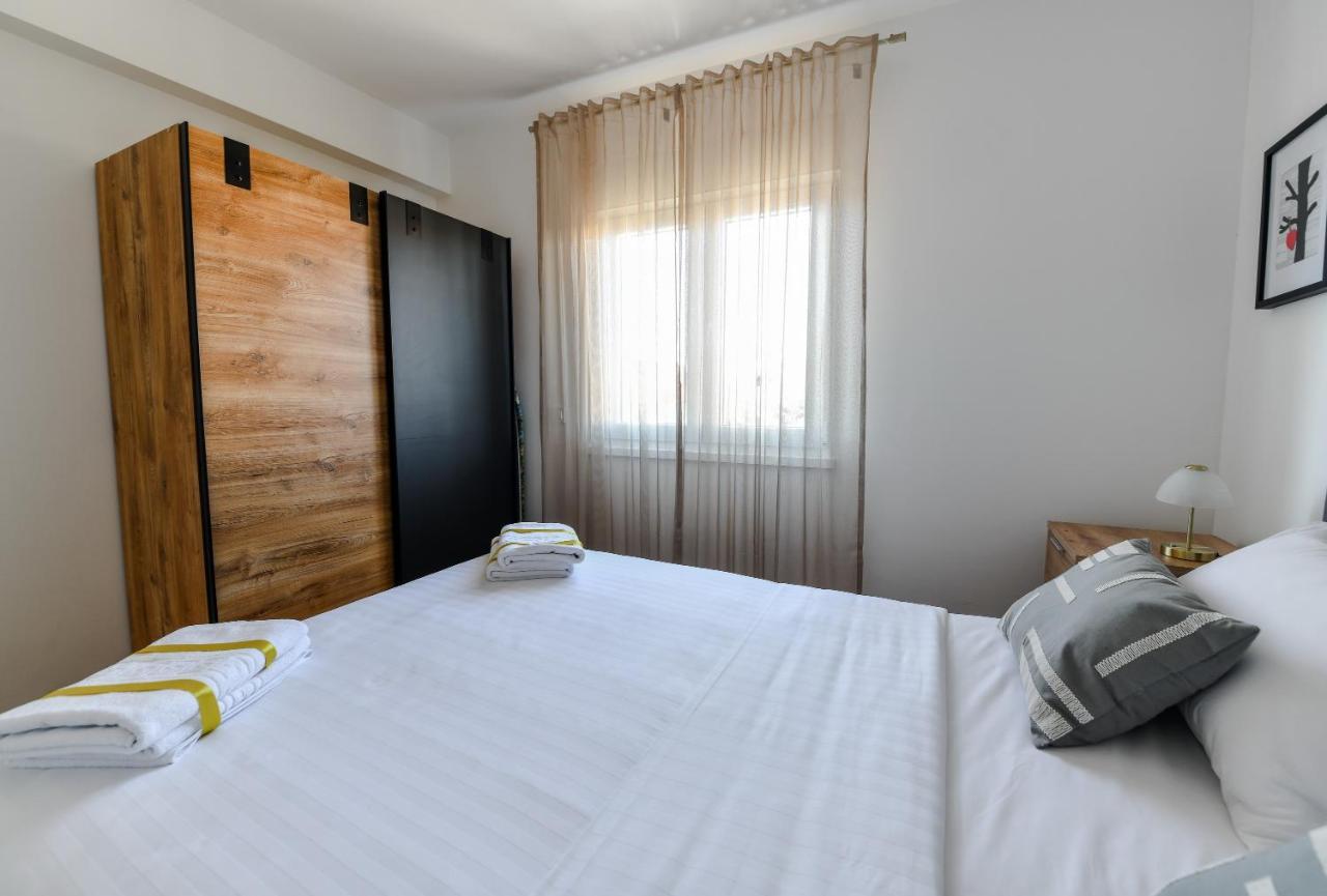 Spacious Apartment Nero With Free Parking Задар Экстерьер фото