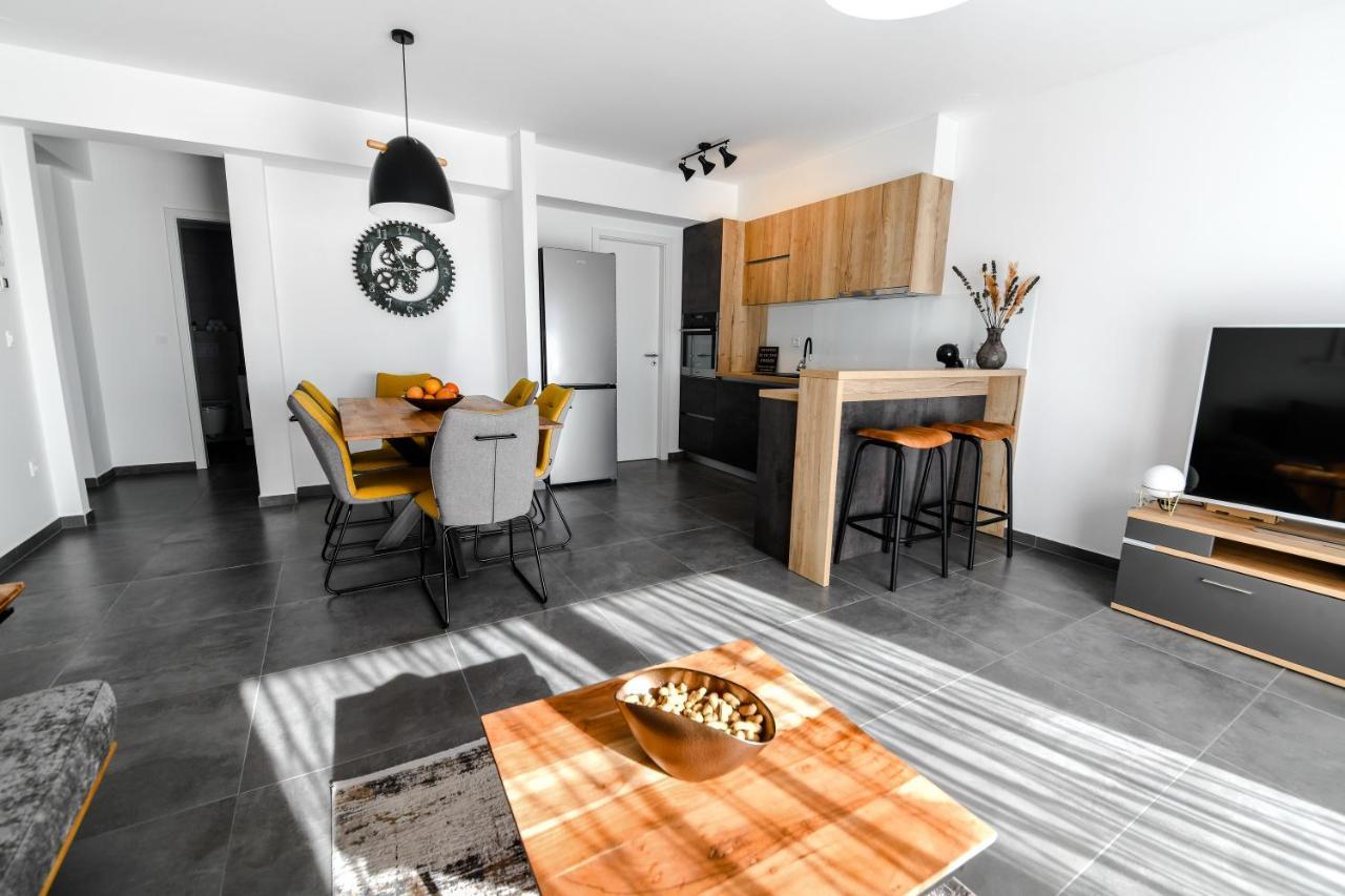 Spacious Apartment Nero With Free Parking Задар Экстерьер фото